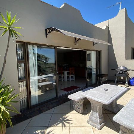 Glenvista Home With A View Johannesburg Exterior photo