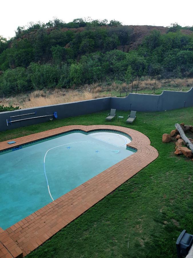 Glenvista Home With A View Johannesburg Exterior photo